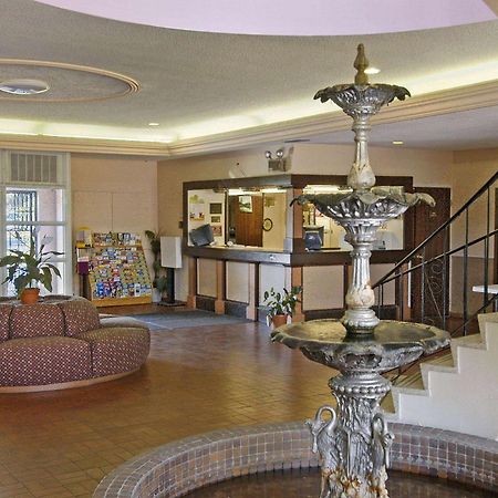 University Inn Гейнсвил Екстериор снимка