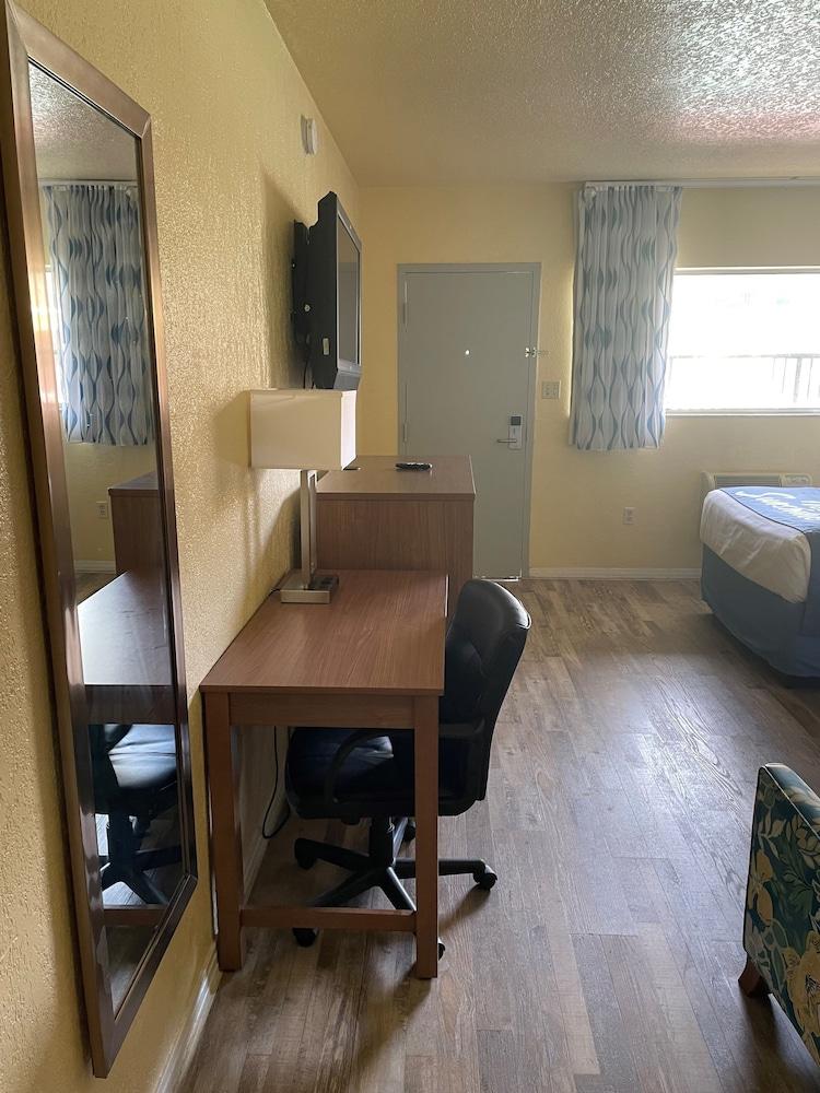 University Inn Гейнсвил Екстериор снимка